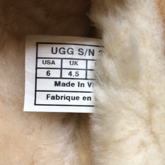 🔹UGG Slippers - Picture 7 of 7